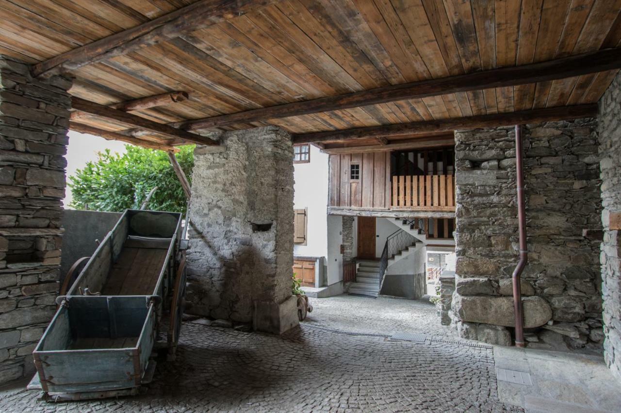Maison De Meuny Courmayeur Exterior photo