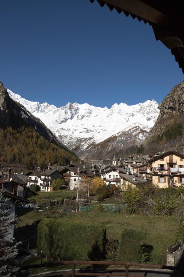 Maison De Meuny Courmayeur Exterior photo